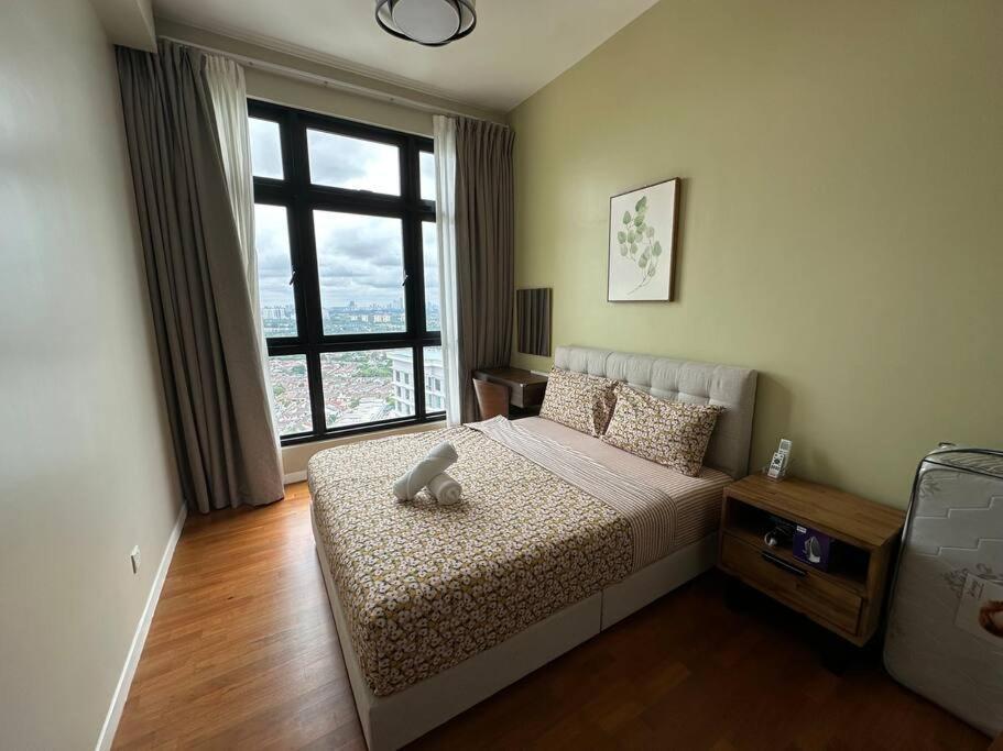 Paradigm -high Floor Above Paradigm Mall Apartemen